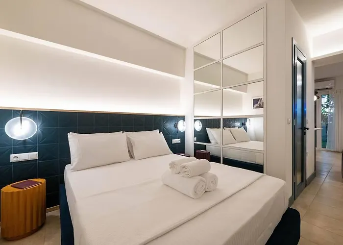 Key Garden شقة كالاماتا